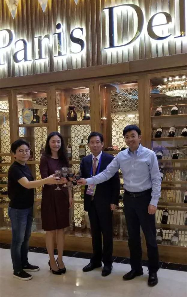 1527661132757660.png blob.png